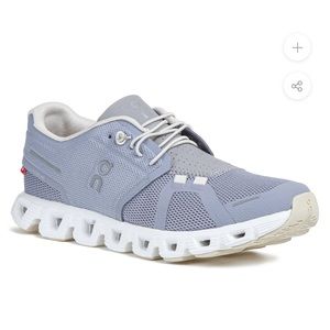 ON WOMEN'S CLOUD - NIMBUS